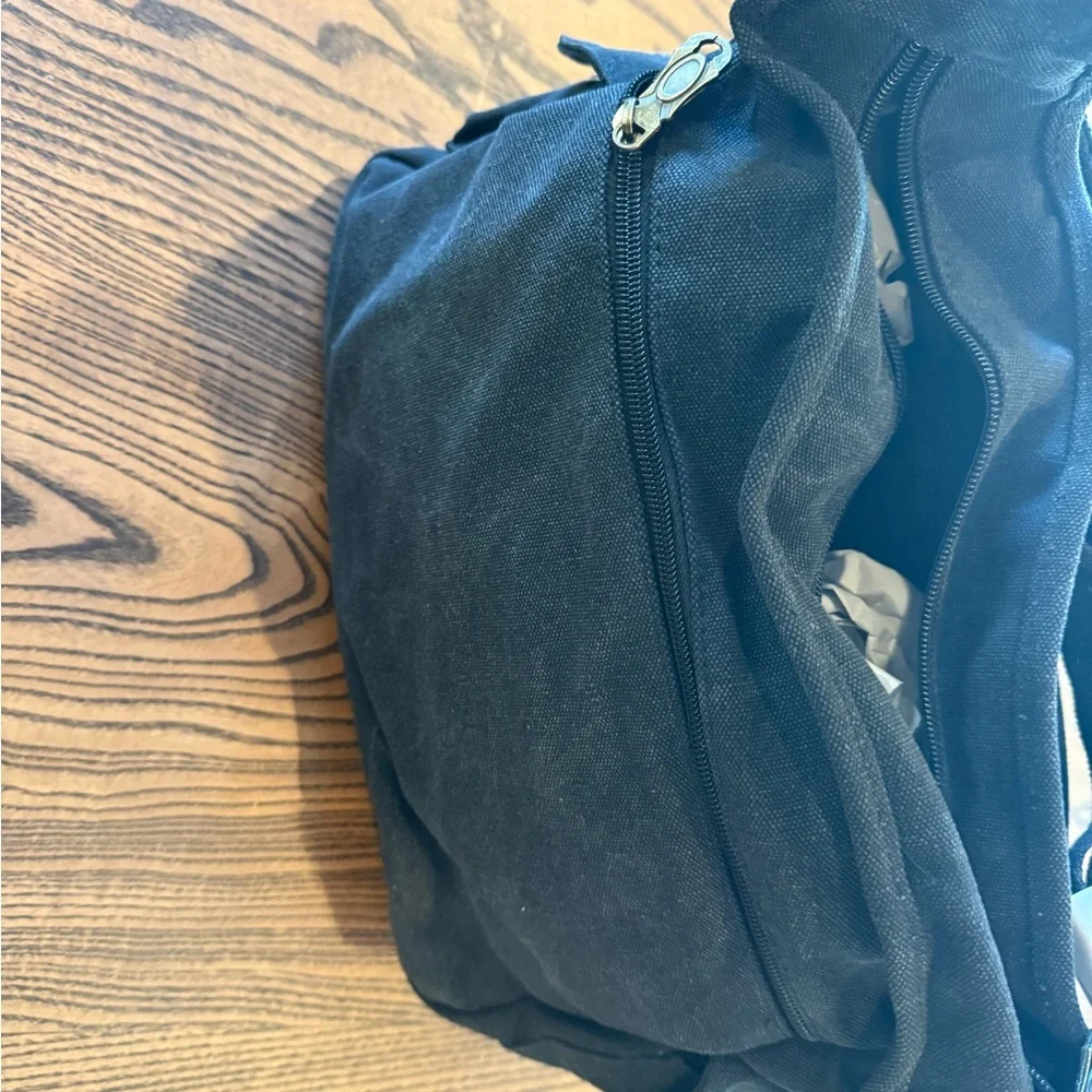 Travel Canvas Messenger Bag- Black W/Multiple Storage - NWT - Picture 4 of 10